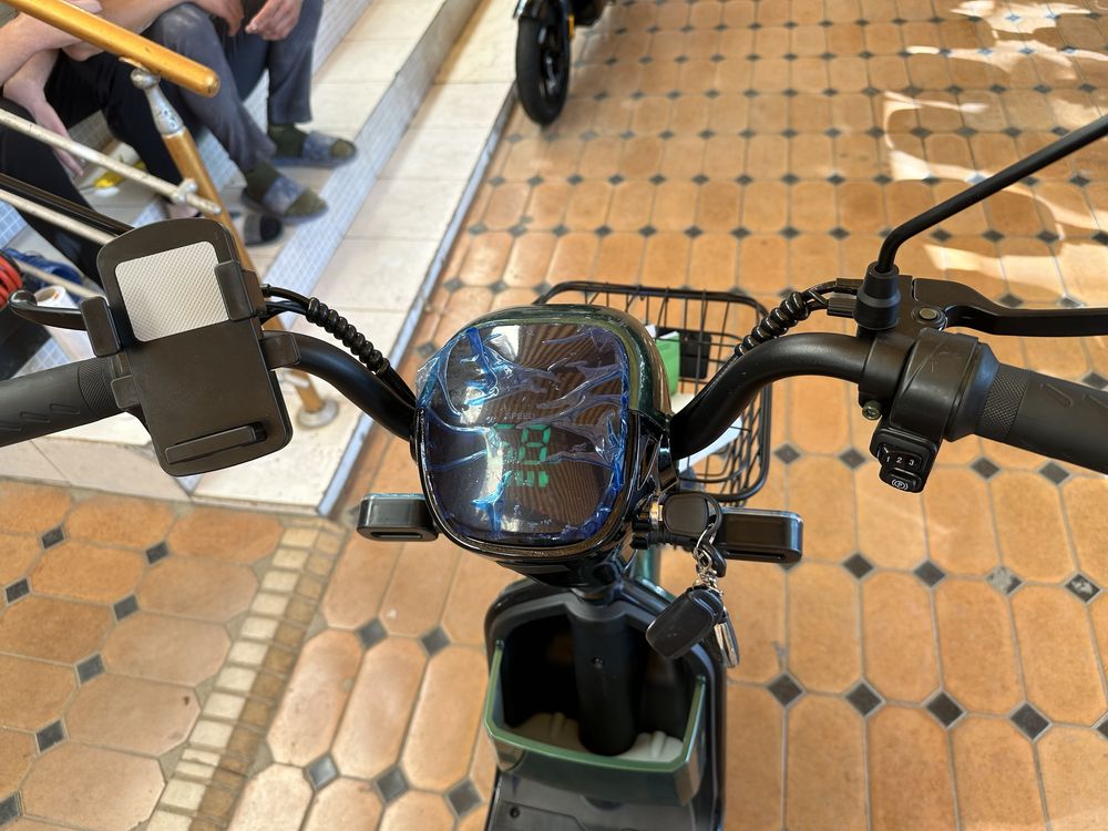 elektro skuter yangi dastafka bor