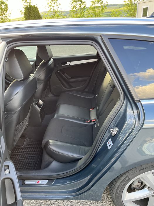 Vand Audi A4B8 Avant S line 2011