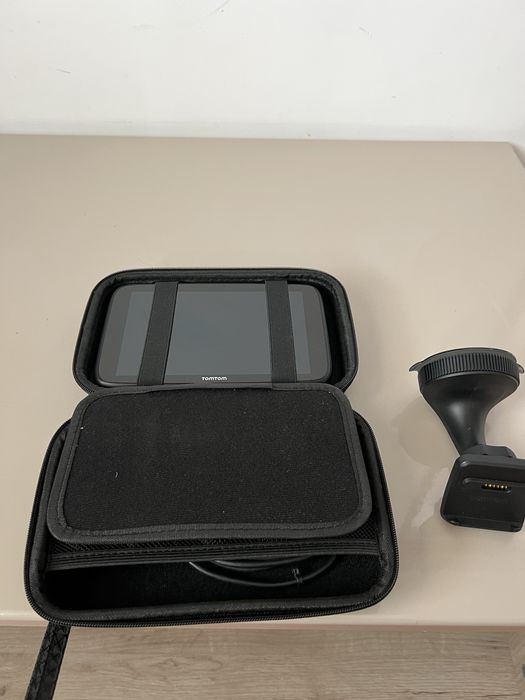 Vand GPS TOM TOM !!!