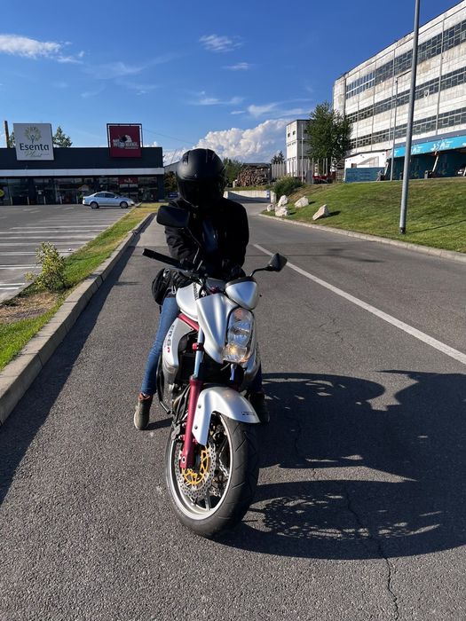 Kawasaki ER-6n an