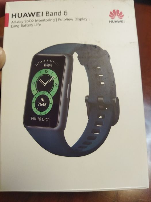 Продам смарт часы Huawei Band 6