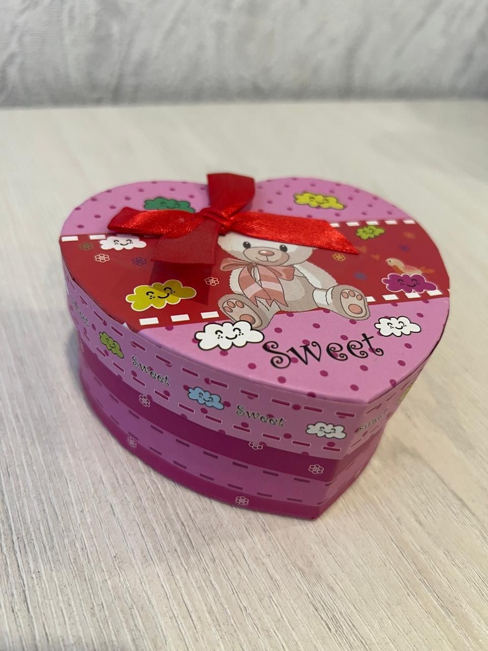 Продам подарочную коробку