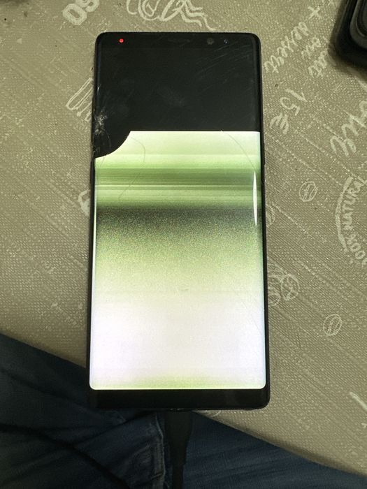 sam note 8 , def ecran pise