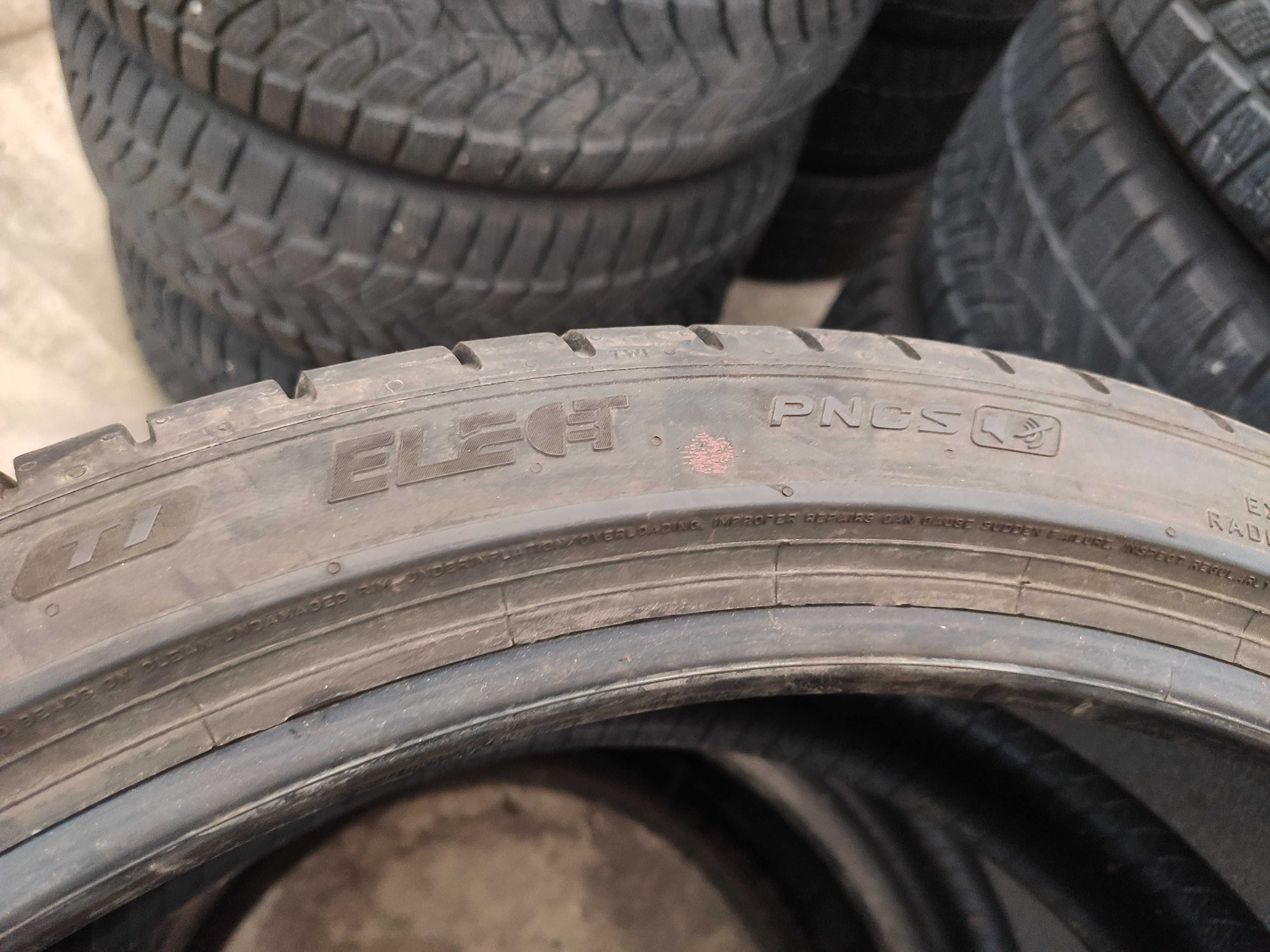 2бр Летни Гуми 255 35 21 - Pirelli - DOT 2022