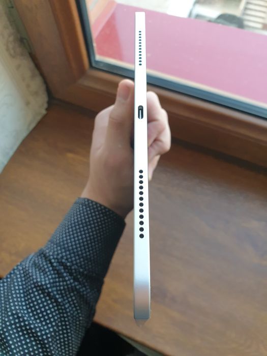 iPad Air 5 M1 ideal sotladi