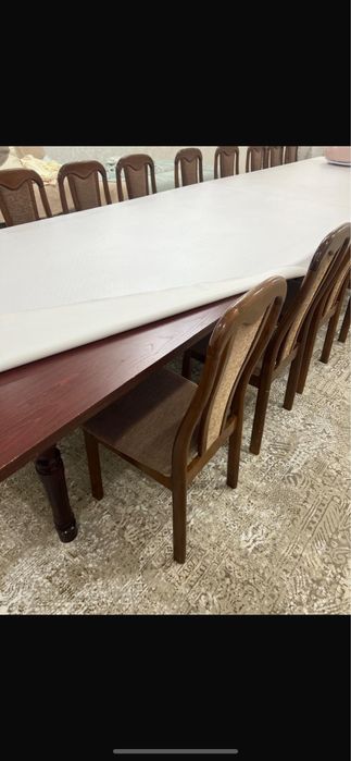 Стол стулья продаю вместе, столы общ 5 метра 2 шт и стулья 25 шт