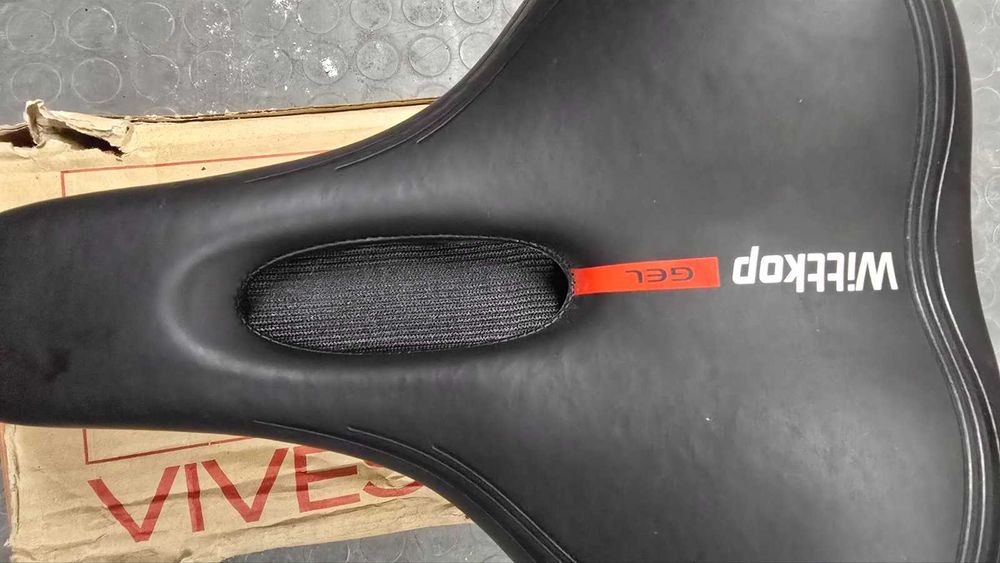 Wittkop Medicus Gel Airflow Седалка за колело велосипед