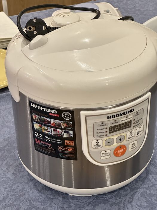 Мультиварка Redmond