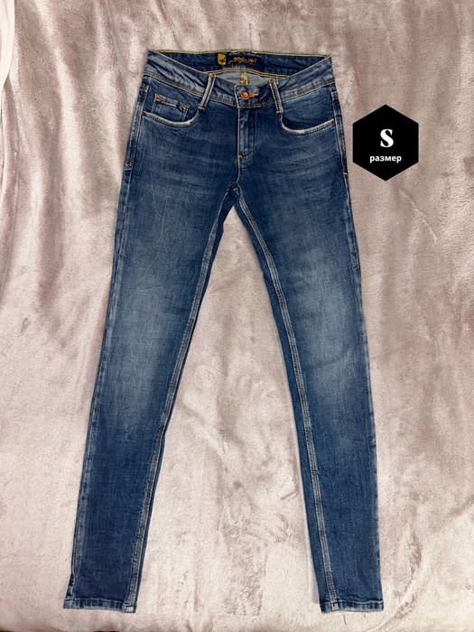 дамски дънки на Zara и H&M