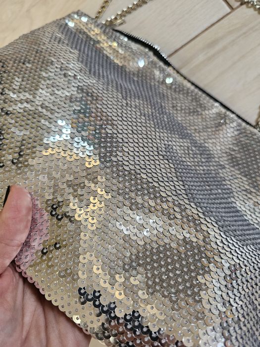 Geanta noua argintie