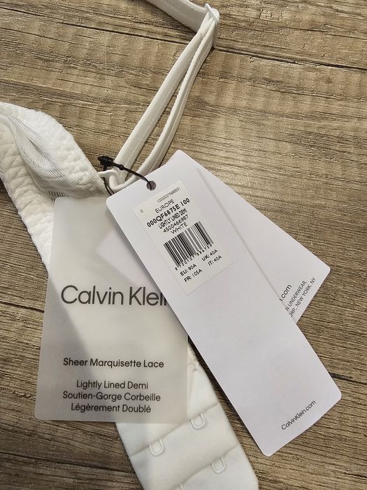Sutien Calvin Klein, nou cu eticheta, 90A