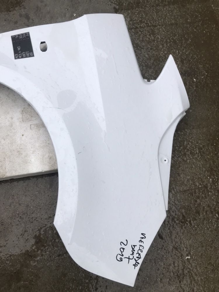 Aripa dreapta fata mercedes vito originala