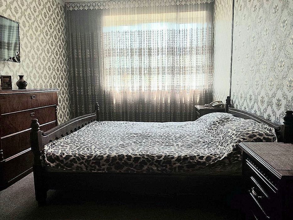 Срочно  продаётся трех конатная квартира