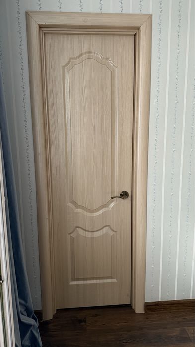 Продам двери межкомнатные