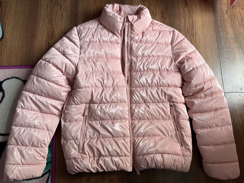 яке reserved бебешко розово