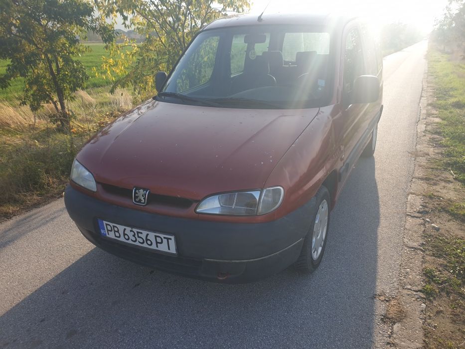 Пежо Партнер бензин