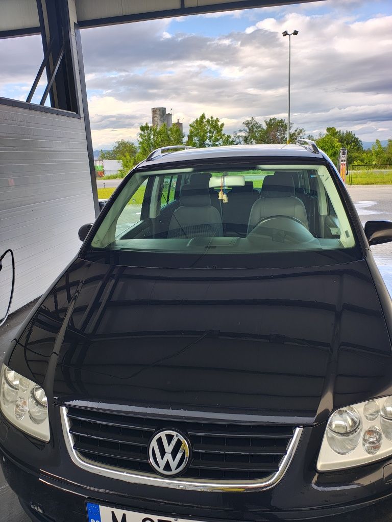 Vw touran 1.9 105к.с 2005 г