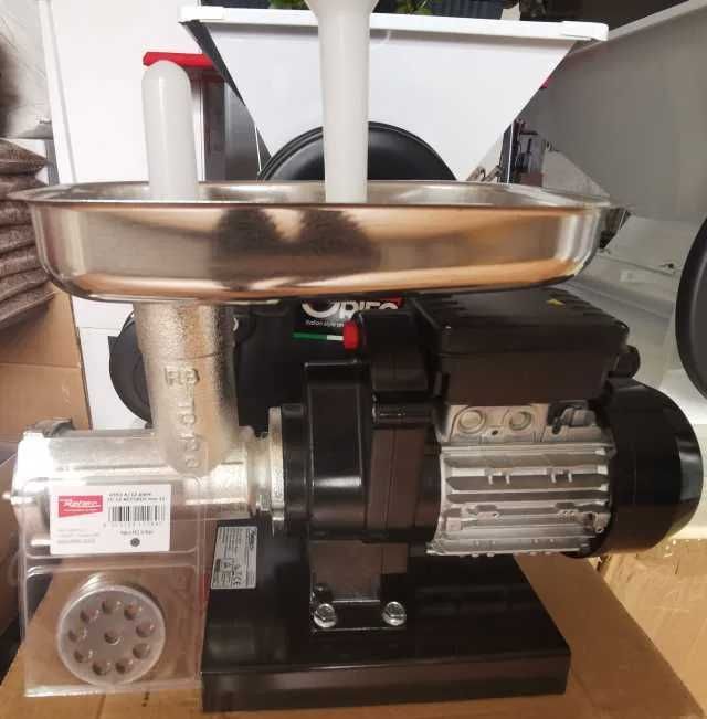 Mașini electrice de tocat roșii si carne nr 3 și 5 REBER ITALIA