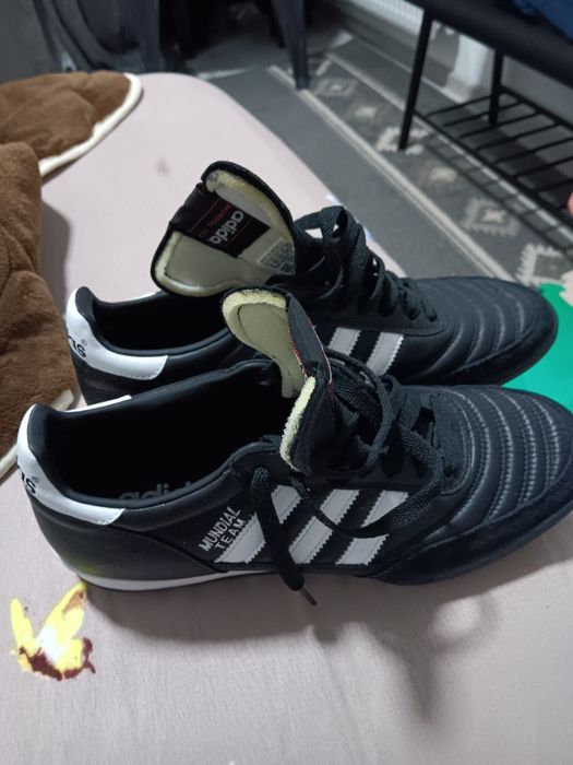 Adidas mundial team