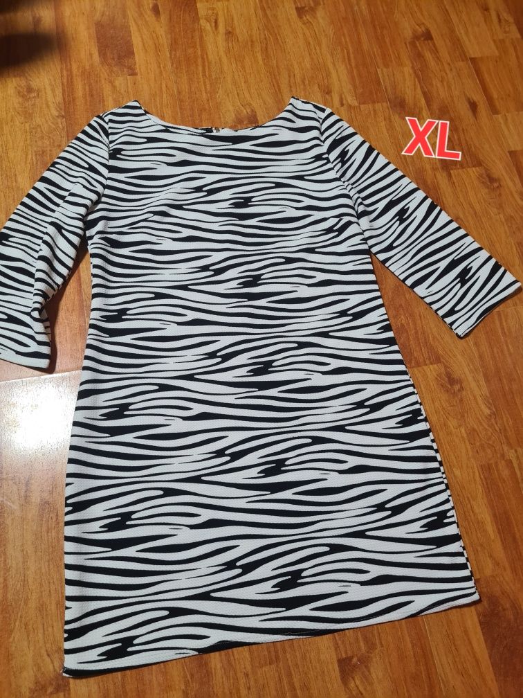 Rochie dama. XL.