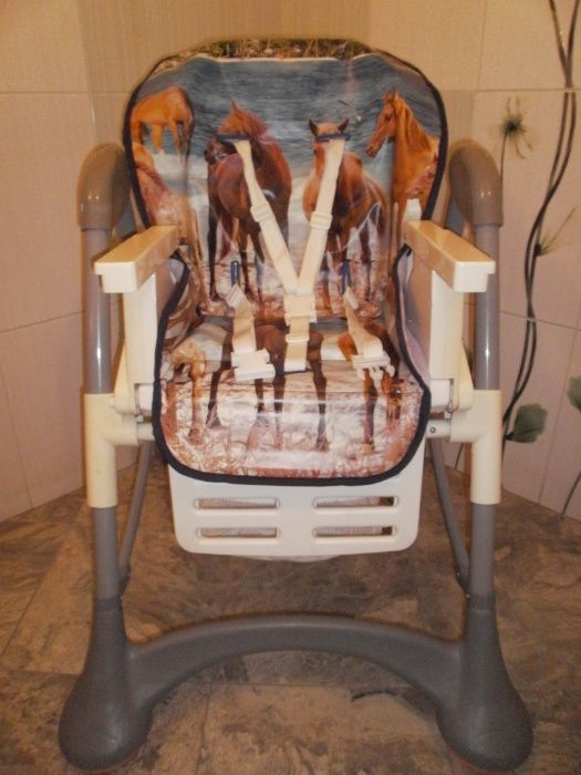 Лятна детска количка, проходилка, столче за хранене и гърне