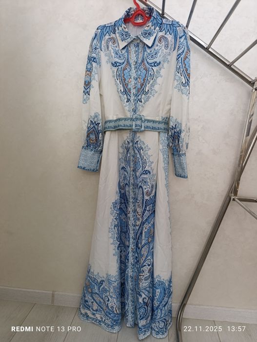 Женские вечерние платья