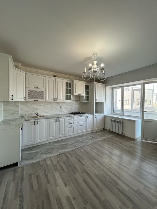 Продам 2 к.кв., 12 мкр.