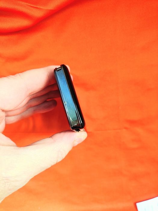 LG KF510 + accesorii originale LG ( decodat,lb română)