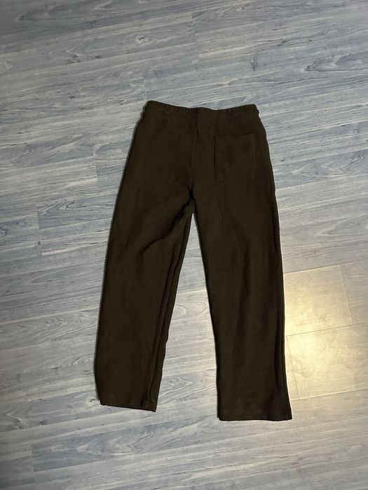 Pantaloni Zara.