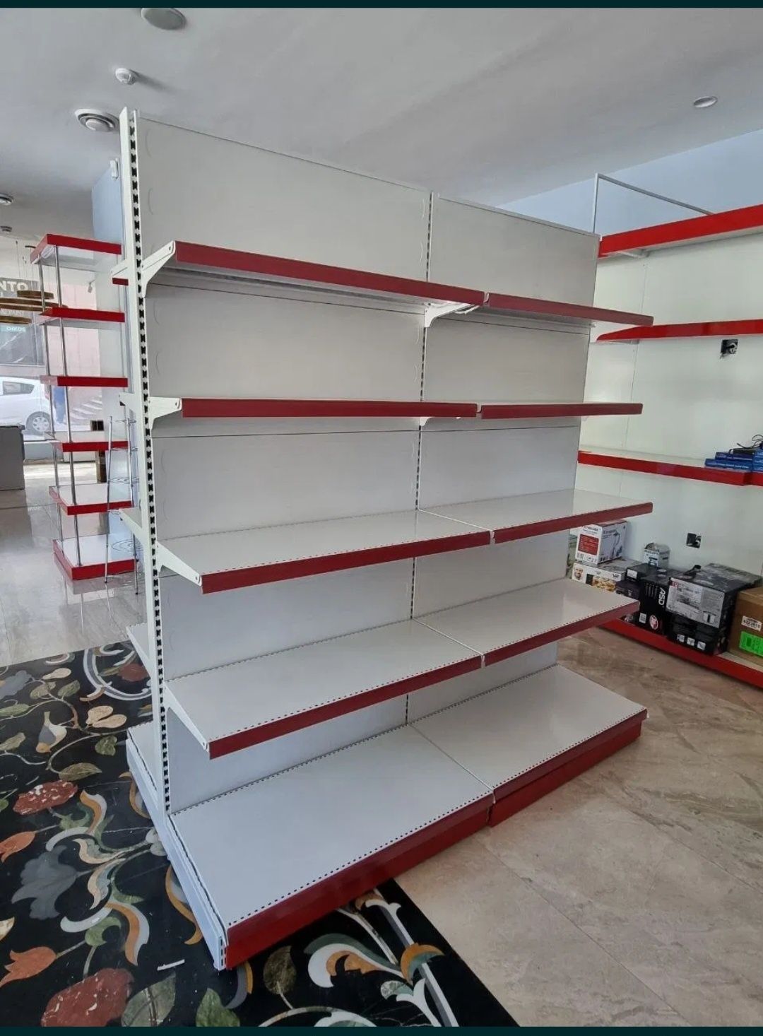 Magazin uchun mebel sotiladi. Продаются мебели для магазина.