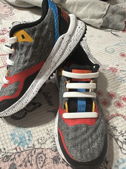 Маратонки New Balance