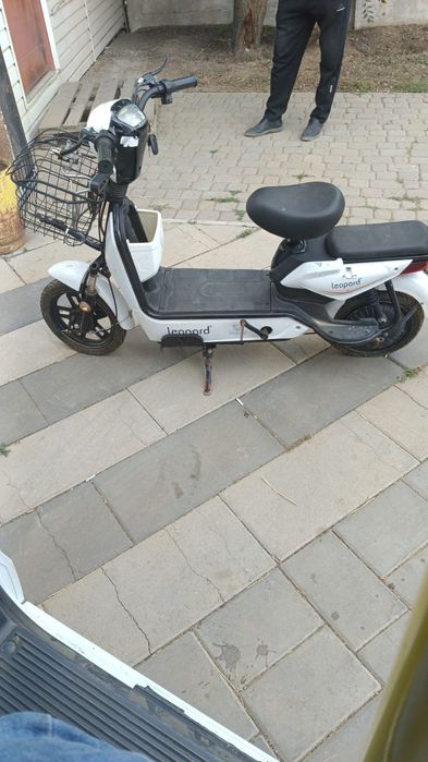 Электроскутер скутер мопед