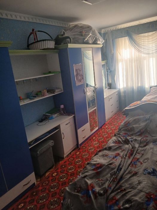 4/3/4    80kvm  Hiva yo'l brollerda uy sotiladi