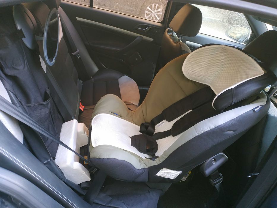 Scaun auto copil rearfacing Axkid Minikid (9-25kg) +husa vara +inele