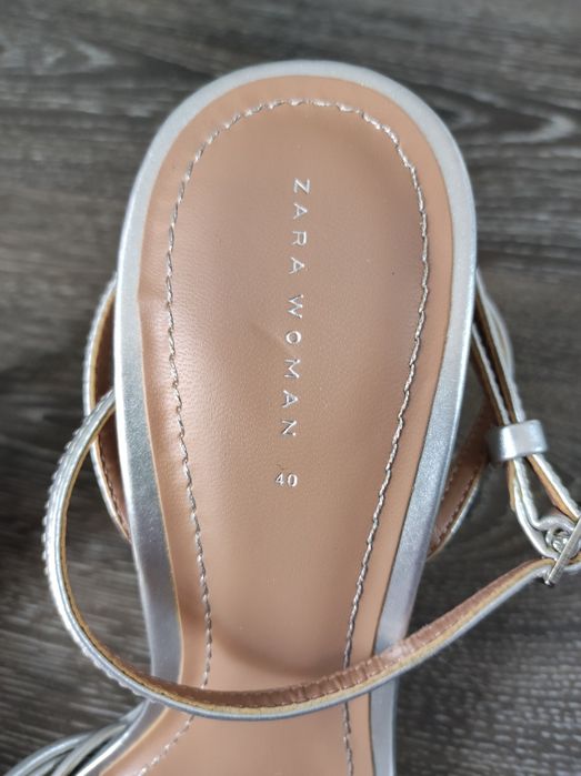 Sandale elegante  Zara Woman, noi fara eticheta, marimea 40