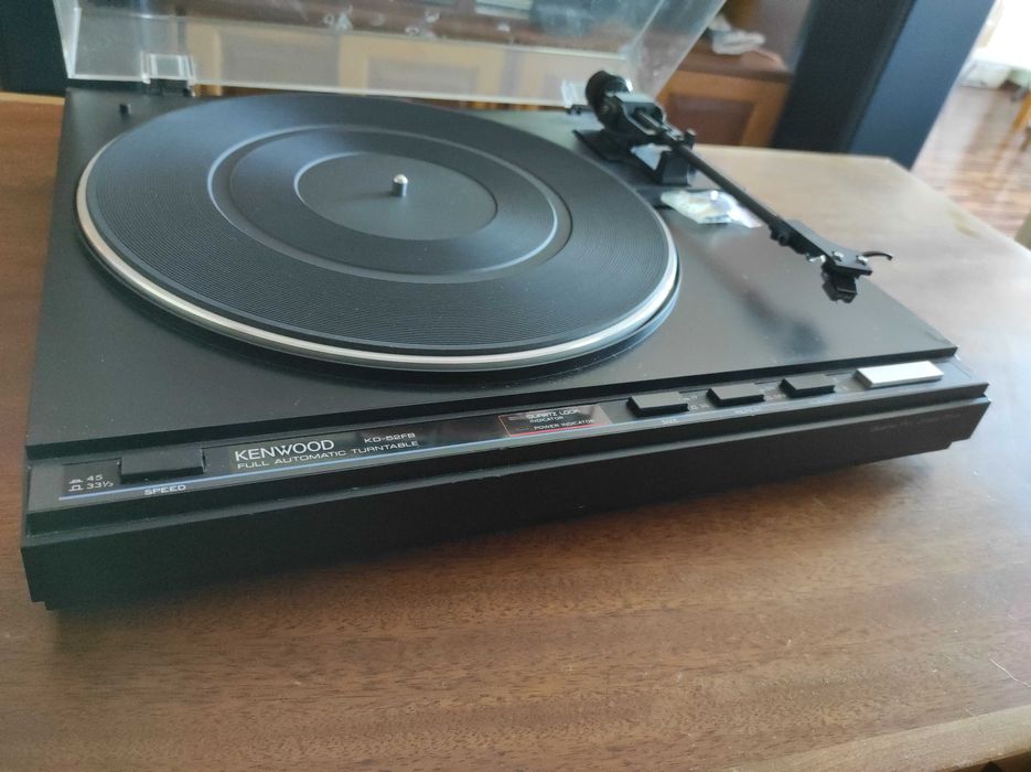 Грамофон Kenwood KD-52FB direct drive + подарък слушалки