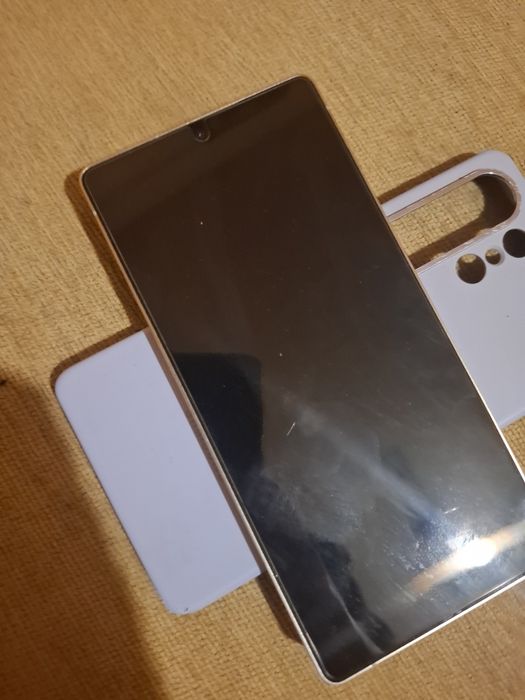 Samsung S25 ULTRA dau la schimb pe tableta apple, iphon  sau laptop