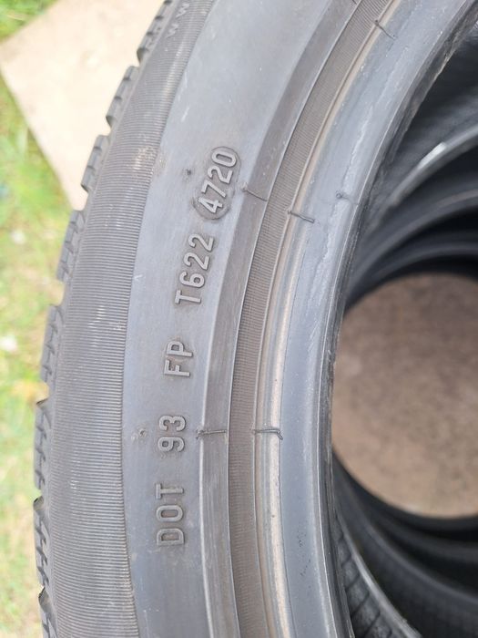 Cauciucuri Pirelli 195/55/17 Dot.2020 în stare bună