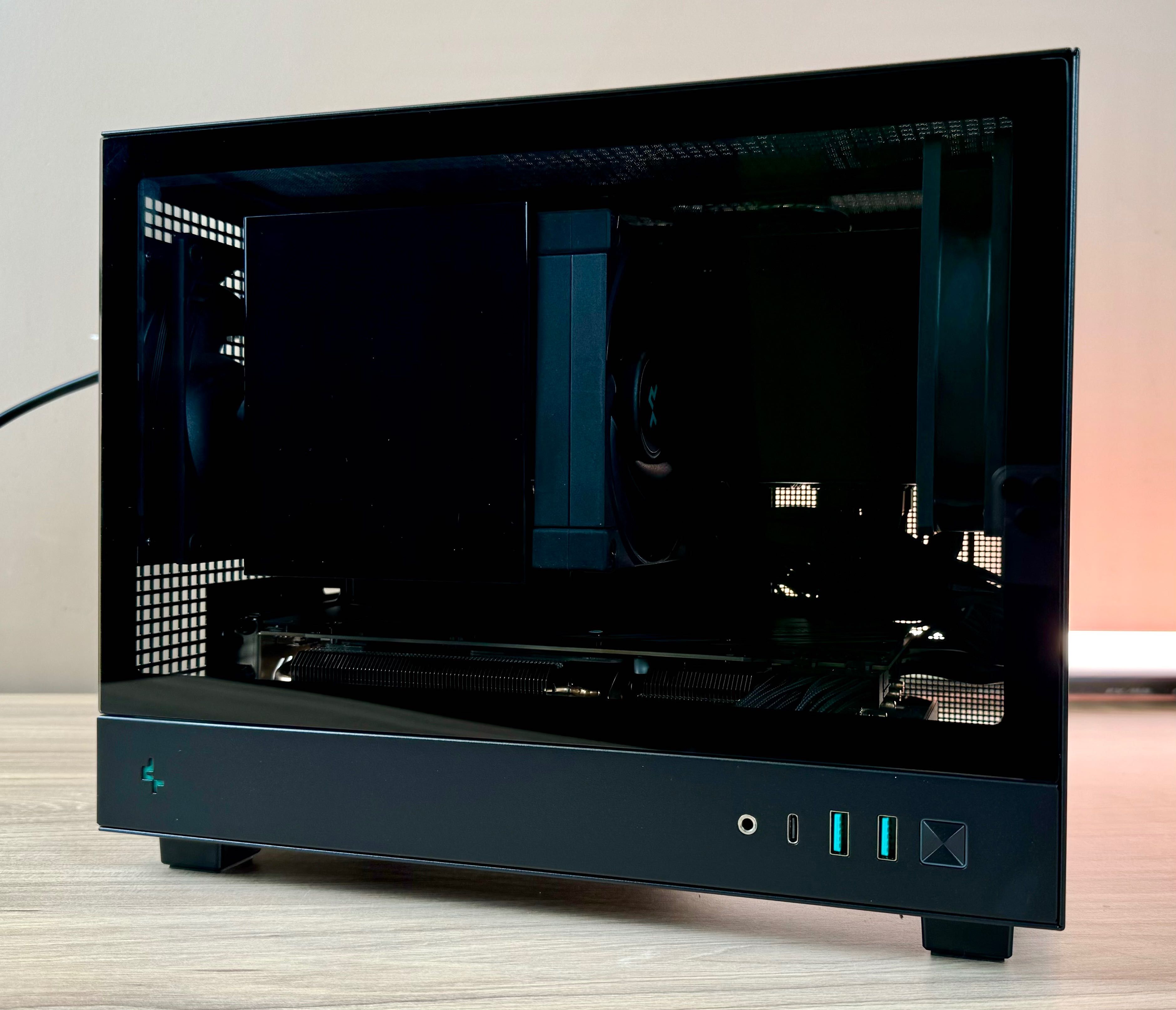 Компьютер Deepcool CH160 / SFF ITX / 7600X / 32GB / 7800XT / 1TB SSD