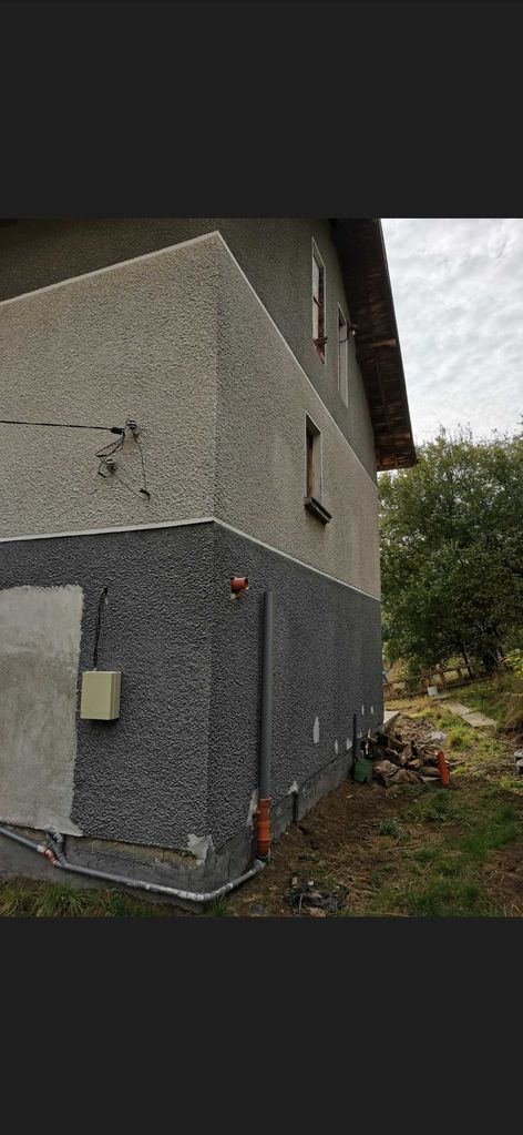Продава се Къща в Перник, Център - 240 кв.м за 309 €/кв.м - Снимка #2