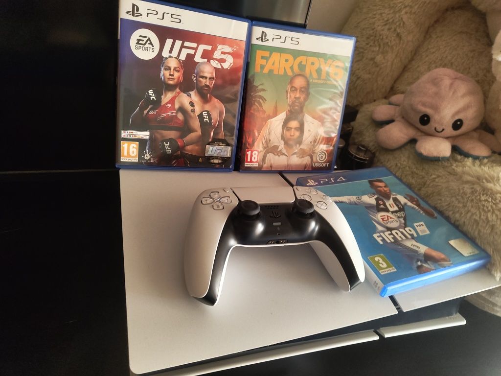 PlayStation 5 slim disk edition