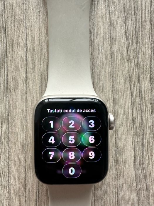 Apple Watch SE 2024, GPS, 40mm – Starlight