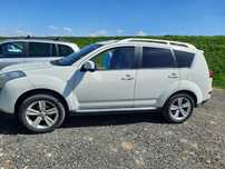Vând Peugeot 4007 cutie automata
