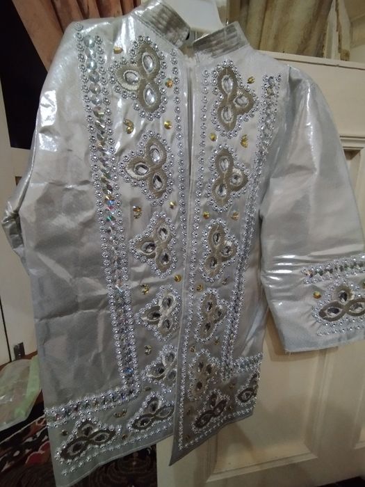 Детский праздничный халат ручной работа. Зар чўпон, Zar chopon.