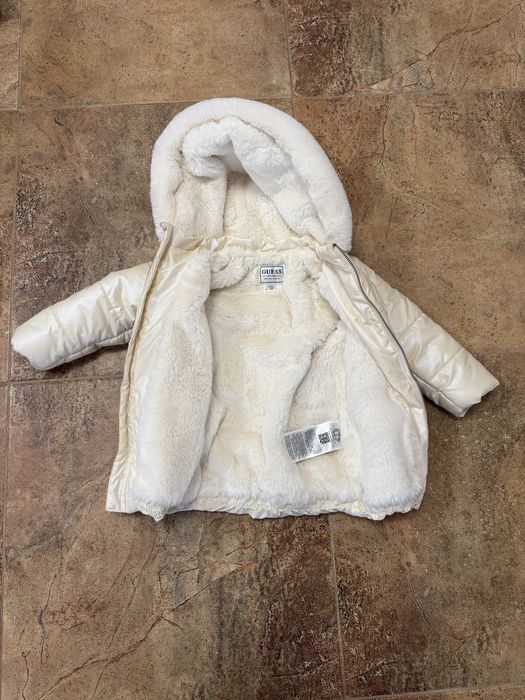 Бебешко яке Guess