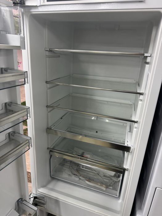 Хладилник с фризер за вграждане А+++ No frost Siemens GERMANY Гаранция