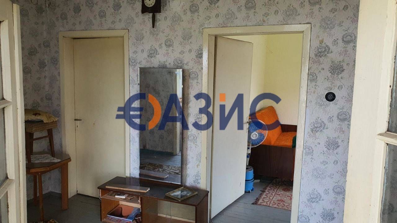 Къща на 2 етажа-73 кв. м.+ двор 600 кв. м., с. Горица,Общ. Поморие