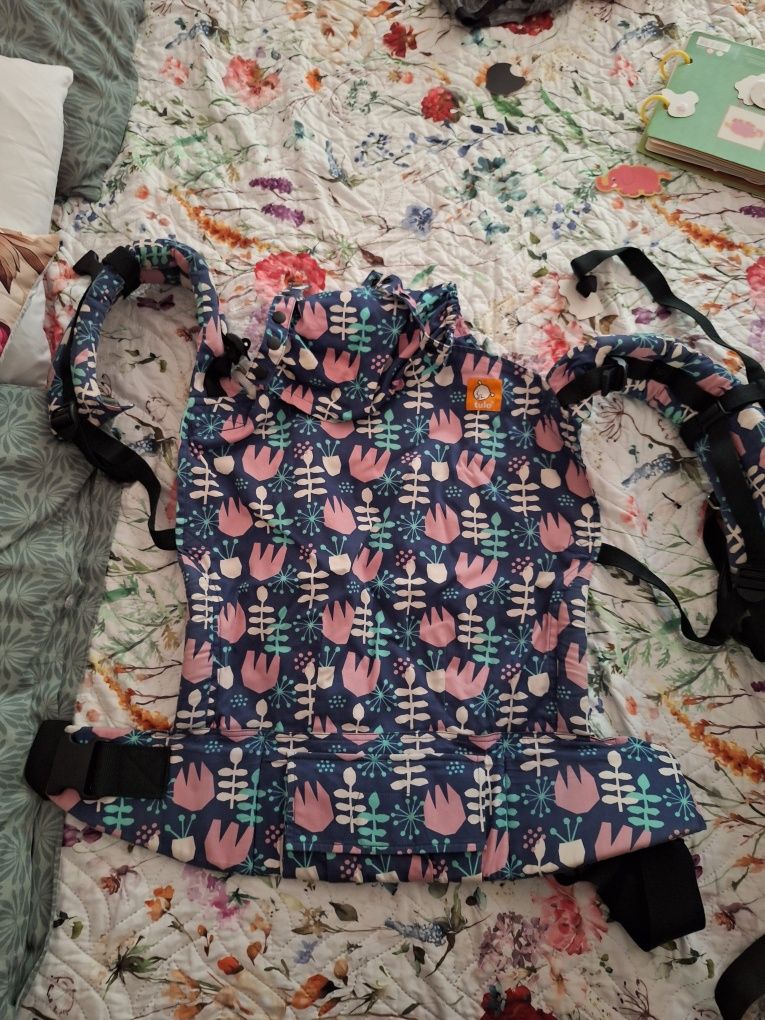 Продавам ергономична раница Tula toddler