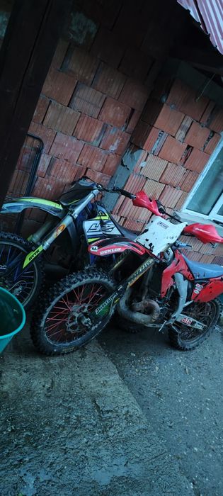 Vând motocross honda