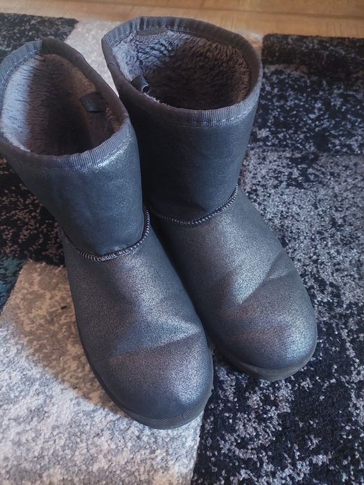 Cizme Ugg gri imblanite